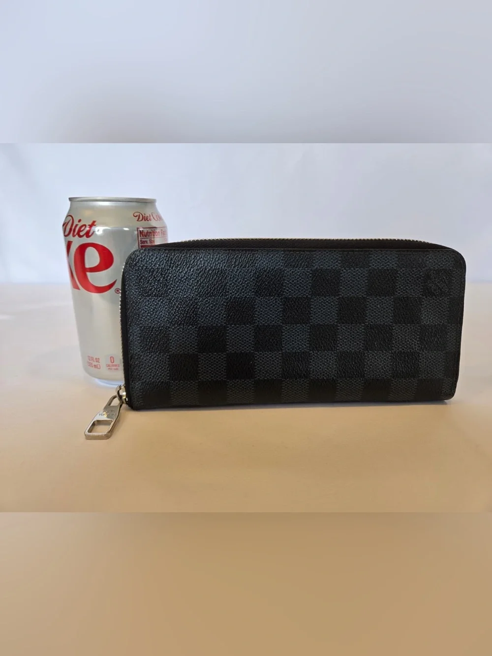 Authentic Louis Vuitton Damier Graphite Canvas Zippy Organizer Wallet